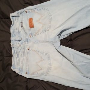 Light wash wrangler trouser 26/34